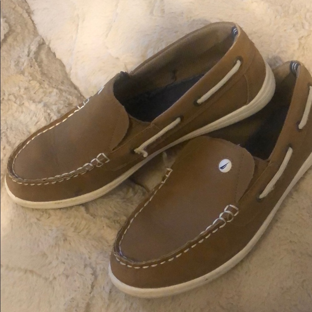 Boys nautica slip on shoes